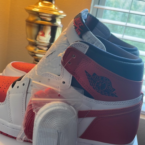 Air Jordan Retro 1 Heritage size 10.5 - Picture 6 of 7